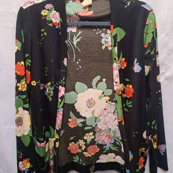 Vtg 70s/80s black floral long-sleeved open front belted cardigan with pockets - Picture 6 of 8